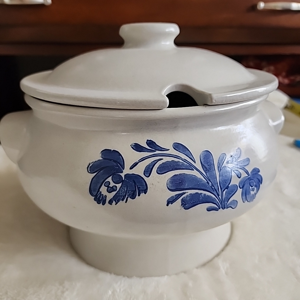 PFalzgraff Blue and White Ceramic Art Bowl(soup tereen)